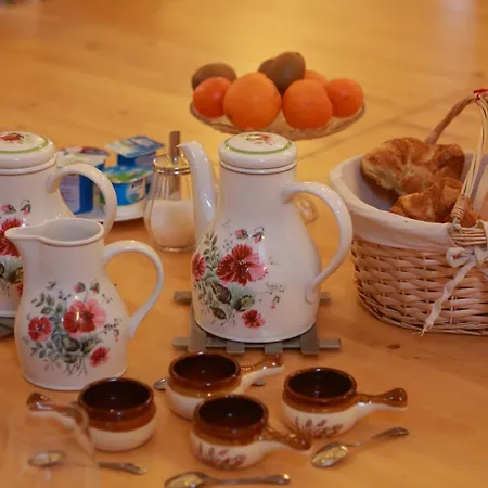 Les Tours De Bombel Bed and Breakfast Saint-Amand-de-Coly