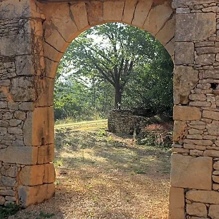 Les Tours De Bombel